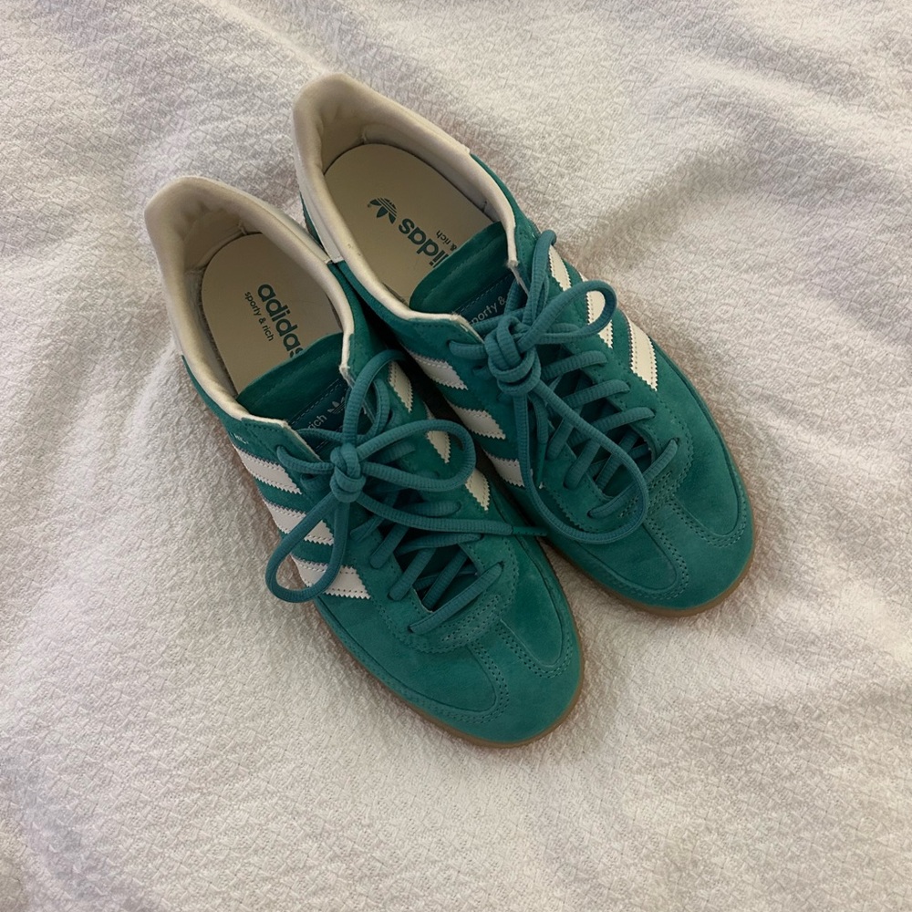Sporty and rich x adidas handball spezial